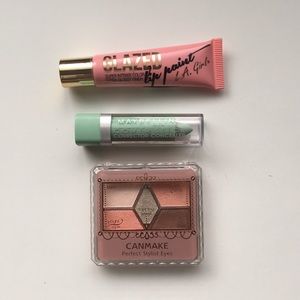 “Free with Purchase” Makeup trio